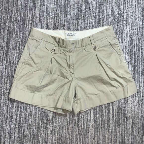 Lands End Canvas Women’s 8 Low Rise‎ Tan Cuffed Hem Cargo Pleated Style Shorts - Picture 1 of 8